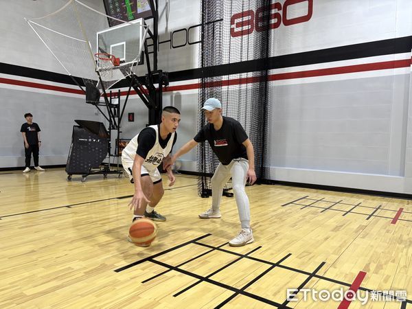 ▲「NIKE拚無止盡籃球計畫」啟動，希望讓HBL高中籃球菁英與世界接軌。（圖／記者杜奕君攝）