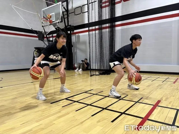▲「NIKE拚無止盡籃球計畫」啟動，希望讓HBL高中籃球菁英與世界接軌。（圖／記者杜奕君攝）
