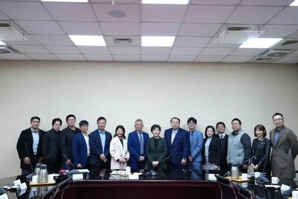 ▲▼台灣資安大聯盟拜會行政院副院長鄭麗君。（圖／台灣資安大聯盟提供）