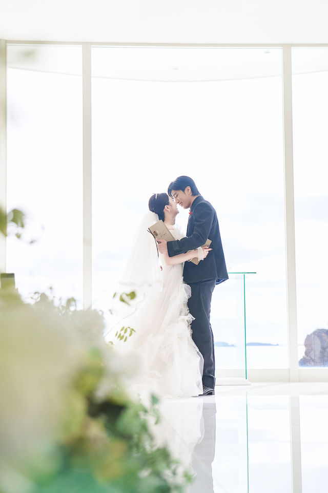 ▲▼婁峻碩、焦凡凡沖繩婚禮。（圖／想不到音樂工作室提供）