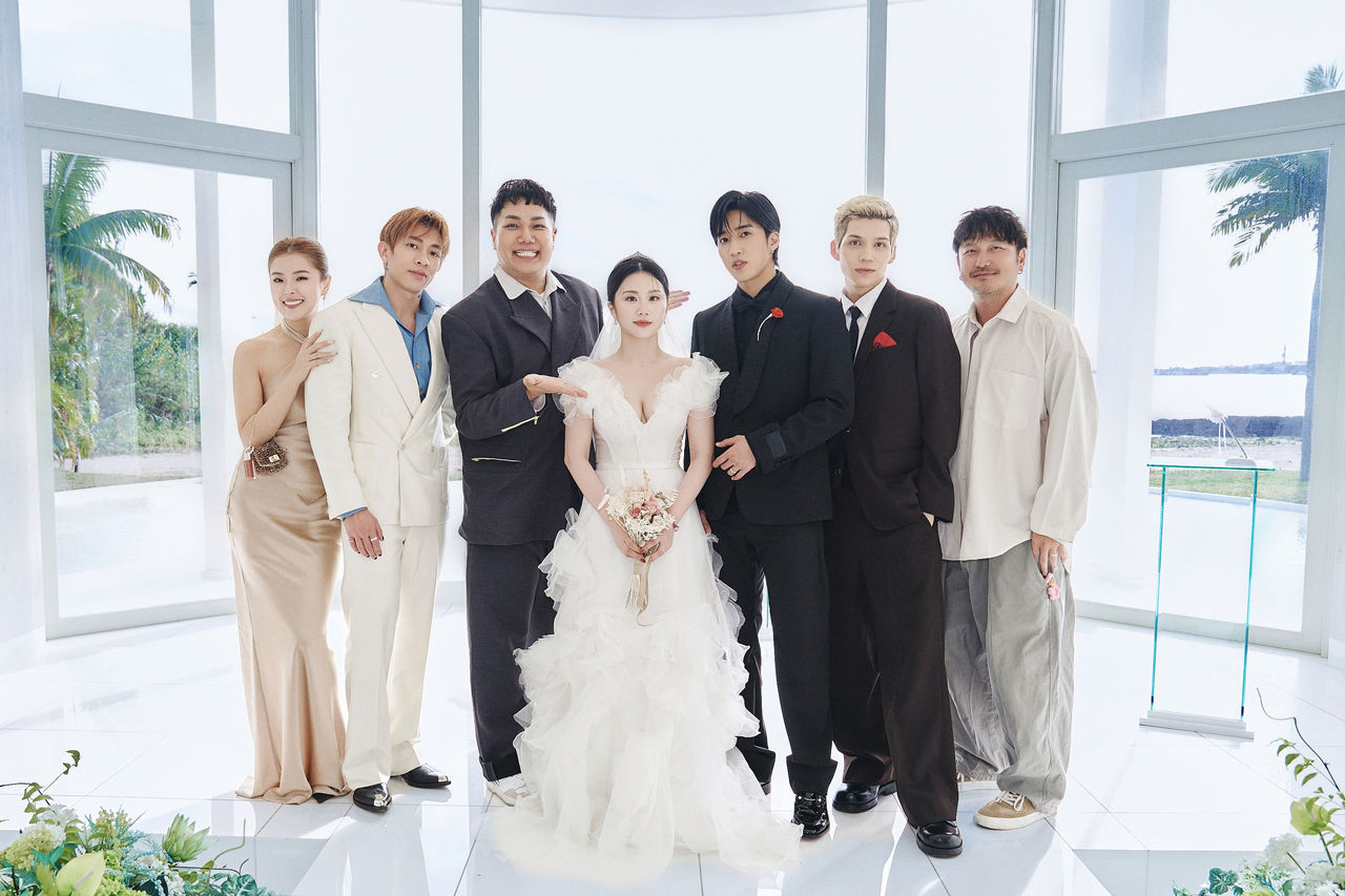 ▲▼婁峻碩、焦凡凡沖繩婚禮。（圖／想不到音樂工作室提供）