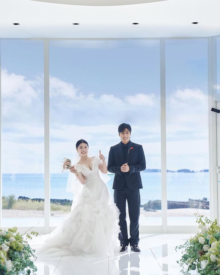 ▲▼婁峻碩、焦凡凡沖繩婚禮。（圖／想不到音樂工作室提供）