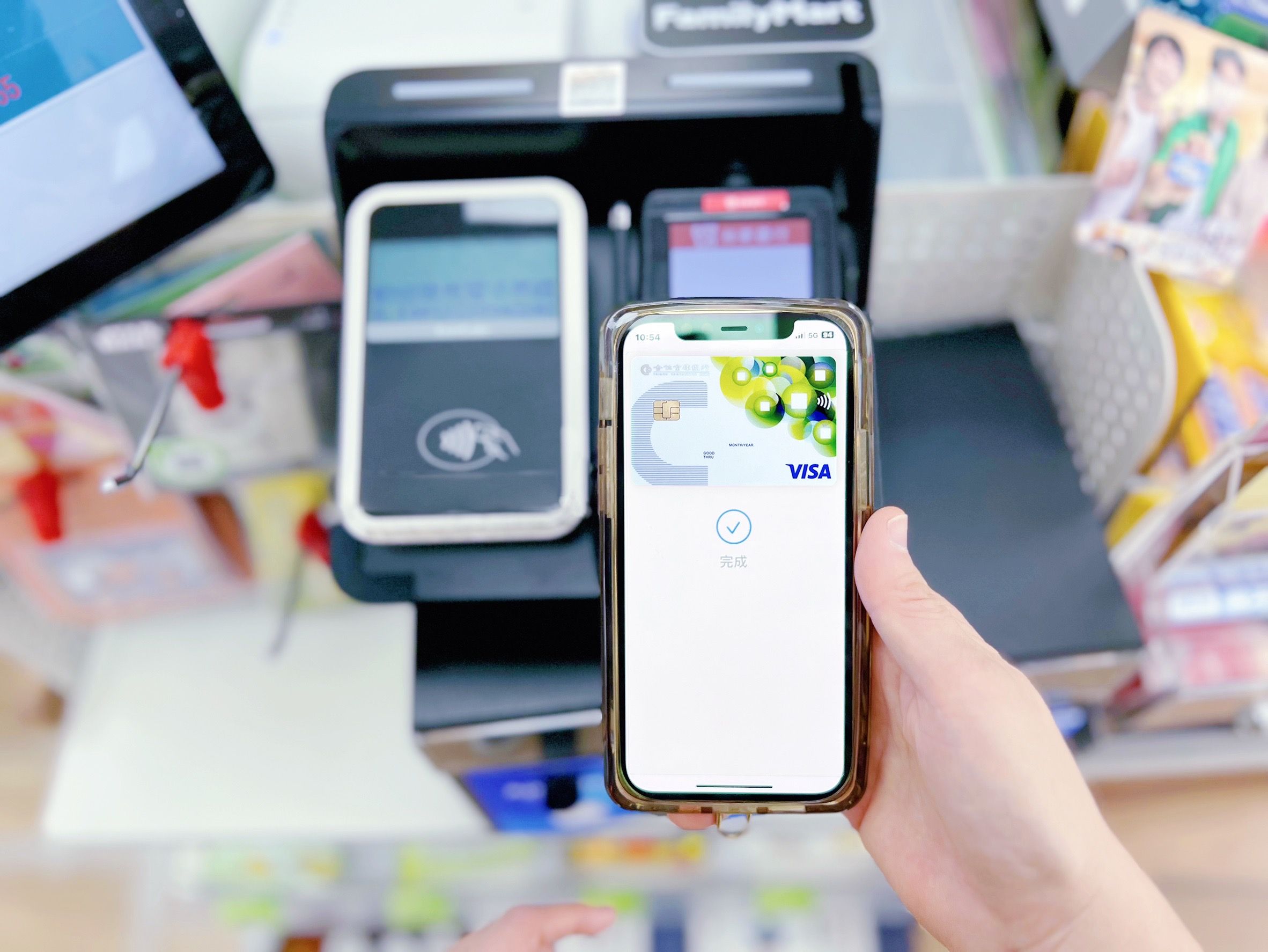 ▲▼合作金庫銀行可綁Apple Pay！iPhone、Apple Watch嗶一下輕鬆付款。（圖／資料照）