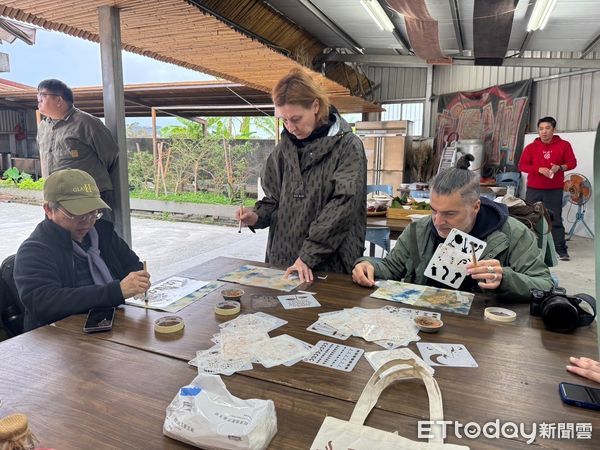 ▲▼兩位記者深入探索花蓮多處特色景點與部落，了解原民文化與特色飲食。（圖／花蓮縣政府提供，下同）