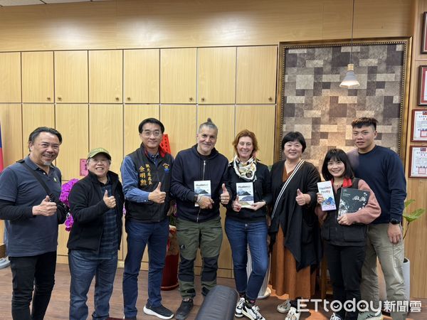 ▲▼兩位記者深入探索花蓮多處特色景點與部落，了解原民文化與特色飲食。（圖／花蓮縣政府提供，下同）