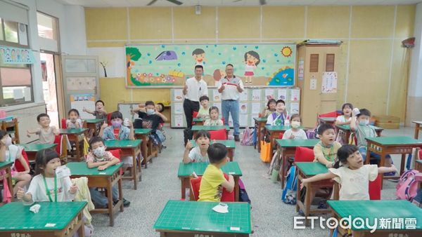 ▲▼  學童每週兩次的鮮奶供應，嘉義市成為全台第一個涵蓋國中小及幼兒園的縣市  。（圖／嘉義市政府提供）
