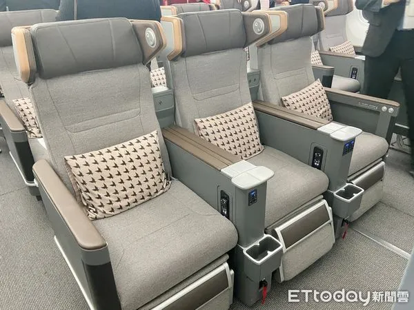 ▲長榮航空第4代豪華經濟艙。（圖／記者廖婕妤攝）