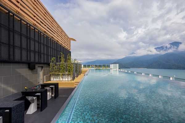 ▲漢來日月行館四季餐廳湖畔奢華早餐,精緻客房,戶外泳池,日月潭櫻花季將迎接滿開。（圖／漢來日月行館提供）