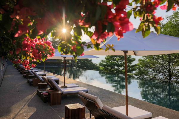 ▲涵碧樓及日月潭櫻花。（圖／涵碧樓提供）