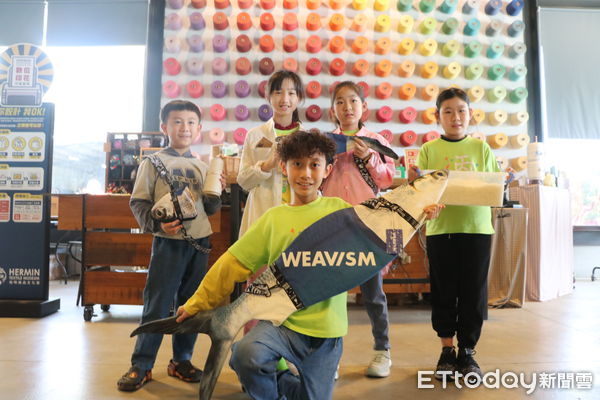 ▲中華醫事科技大學攜手南大附小彩虹斑馬團隊，執行「虱目魚の科學教室」計畫，親子參訪台江生技、和明紡織及媽祖宮九塊厝生態園區。（圖／記者林東良翻攝，下同）