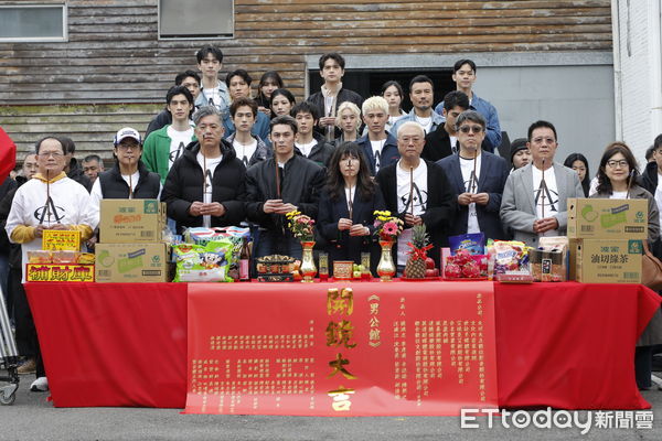 ▲▼《男公館》開機記者會，演員陳奕、張立昂、吳思賢、羅宏正、周予天、石知田、孫沁岳、林輝煌、李千娜、邱偲琹、李銘忠、邵奕玫、謝承均、尹彥凱出席。（圖／記者湯興漢攝）
