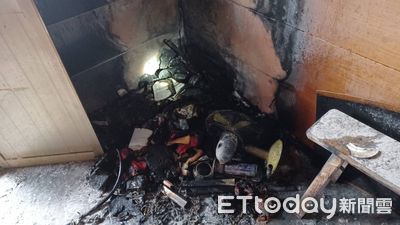台南東山區民宅火警！鐵皮加蓋4F神明廳燃燒　牆壁一片焦黑畫面曝