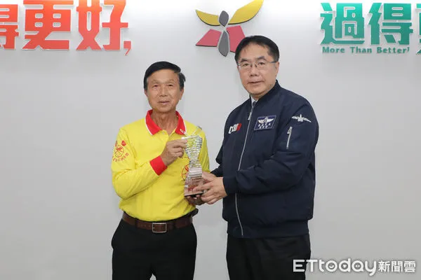 ▲台南市文化資產保存技術「藝閣」保存者吳震星，獲台南市政府提名參加2024年「教育部社會教育貢獻獎」徵選，從眾多競爭者中脫穎而出，獲個人獎殊榮。（圖／記者林東良翻攝，下同）