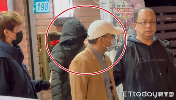 ▲▼快訊／王大陸閃兵警抓12人　新北24歲役男3中間人送地檢署。（圖／記者陳以昇攝）