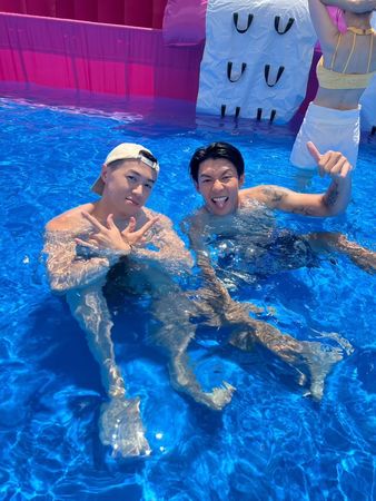 ▲▼劉丞（左）和游書庭為拍攝BL劇私下不斷維繫感情。（圖／艾迪昇傳播提供）