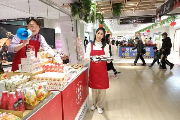 購物新體驗來了！東森購物LIVE進駐台北車站地下街（圖／東森購物提供）
