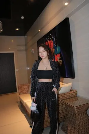 ▲▼玉兔,鄭如吟。（圖／翻攝自Facebook／玉兔鄭如吟）