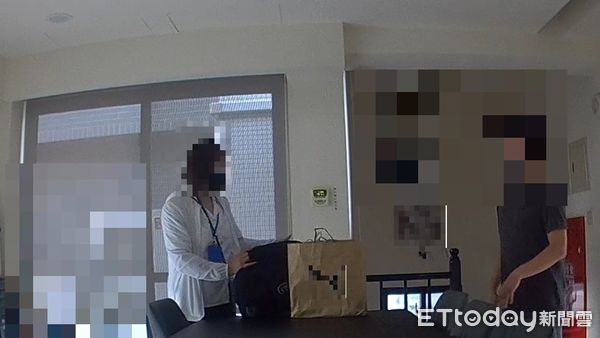 ▲▼台中女子聽從未謀面的網路男友介紹，充當車手，結果判刑6月。（圖／警方提供，下同）