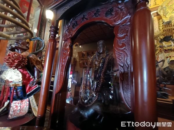 ▲彰化北斗鎮天后宮(東螺媽)遭埋人骨。（圖／記者唐詠絮攝及翻攝圖）