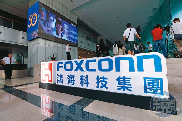 鴻海集團擁有完整的零件與組裝能力，對AI+AR眼鏡市場展現勢在必得的決心。