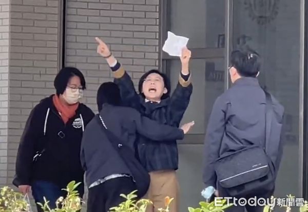 ▲▼林岱樺怒喊「政治干預司法、司法干預初選」。（圖／民眾提供）