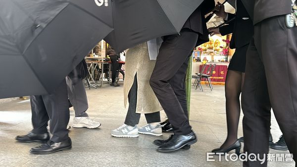▲新光三越,氣爆,鄧姓夫妻告別式。（圖／記者許權毅攝）