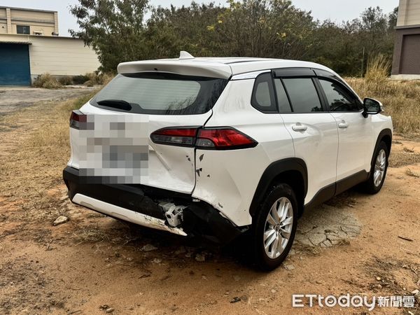 ▲金門三車連撞 。（圖／記者林名揚翻攝，下同）