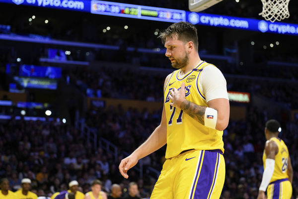 ▲▼湖人詹姆斯、唐西奇；黃蜂「球小弟」拉梅洛 。（圖／達志影像／美聯社）