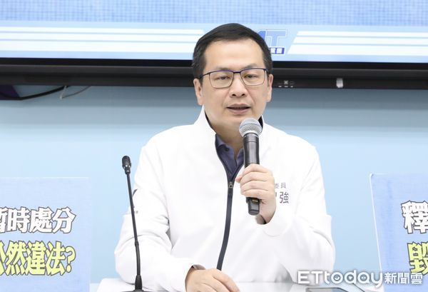 ▲▼羅智強 國民黨團 召開 選罷新法違憲 先議處吳秉叡  記者會。（圖／記者屠惠剛攝）