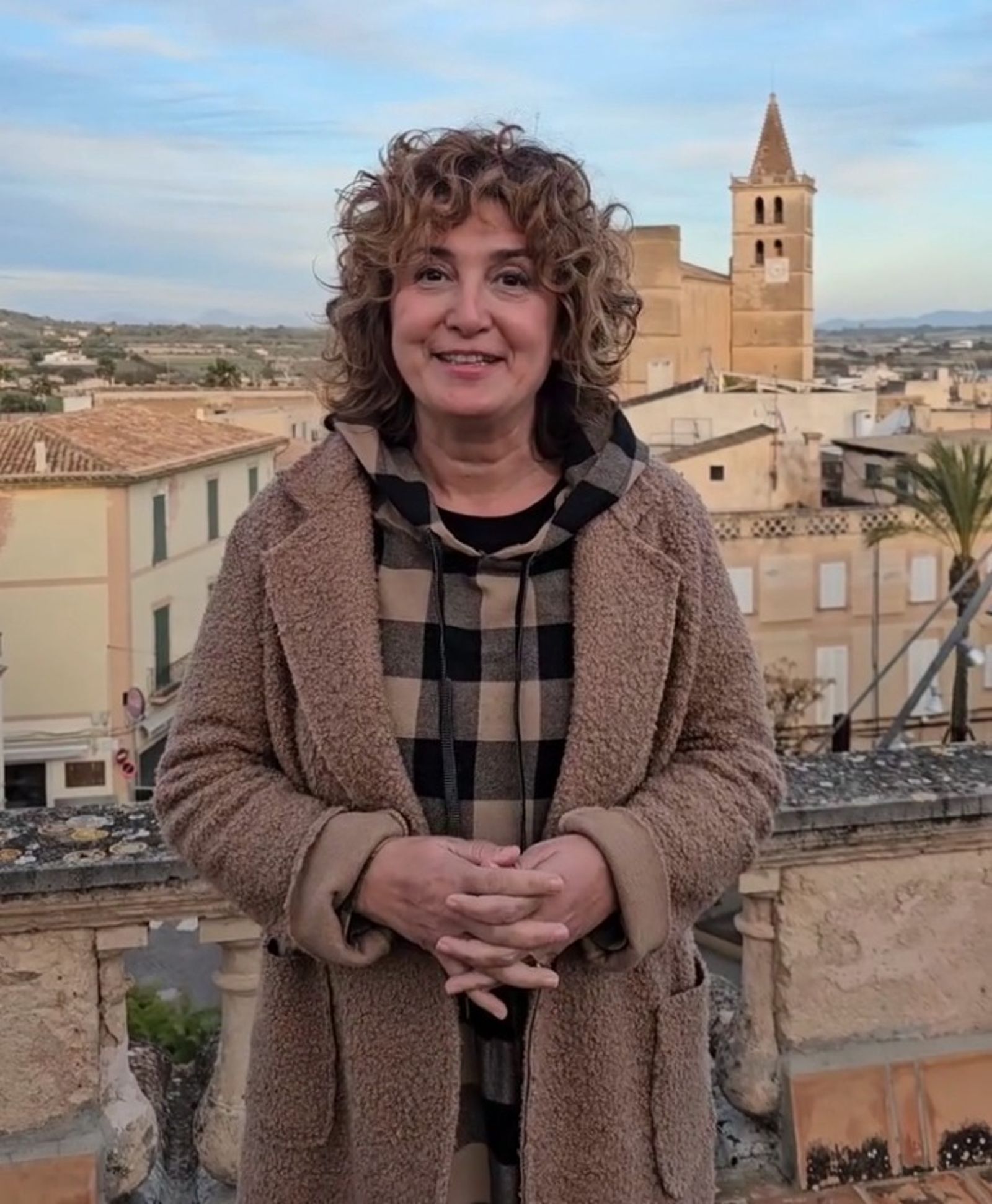 梅根品牌再陷商標爭議！遭紐約設計師控抄襲　西班牙市長揚言提告