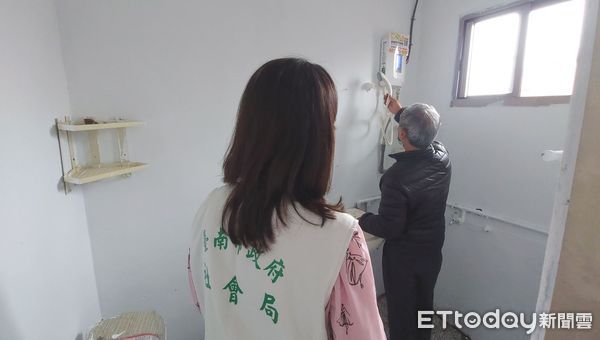 ▲台南市快速整修水利署南區水資源分署宿舍，作為災民中期安置住所，20日迎來第一批災民入住。（圖／記者林東良翻攝，下同）