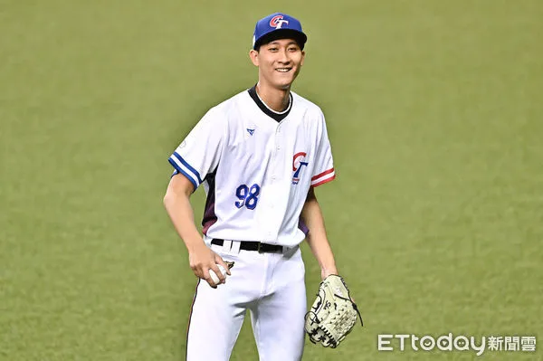 ▲▼經典賽資格賽練球日，沙子宸。（圖／記者李毓康攝）