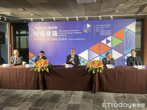 ▲▼教育部長鄭英耀表示，今天起前往中國統戰部直接管轄的大學就讀，學歷不會採認。（圖／記者許敏溶攝）