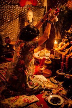 ▲《邪降女帝》中的法器、儀式皆有所考究。（圖／威視提供）