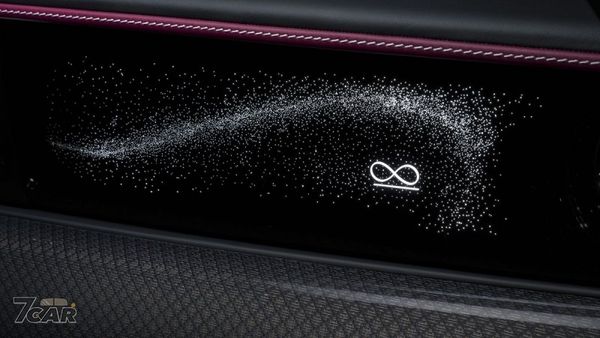 品牌史上最強悍電動車　Rolls-Royce 推出 Black Badge Spectre