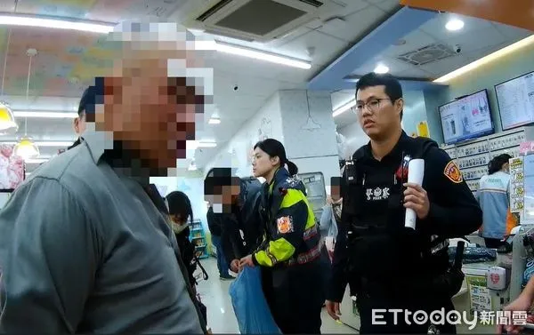 ▲49歲劉姓男子情緒控管不佳，警方保護管束後請家屬帶回。（圖／記者林東良翻攝，下同）