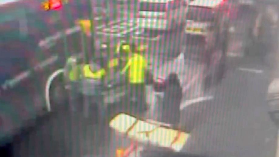 ▲男乘客突沒心跳！國光客運直衝醫院 宣告不治。（圖／記者郭世賢翻攝）