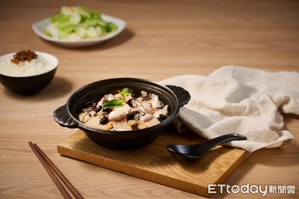 ▲身分證對中「168」任1碼，就饗鐵板燒招待鐵板豆腐鮮蚵。（圖／王品提供）