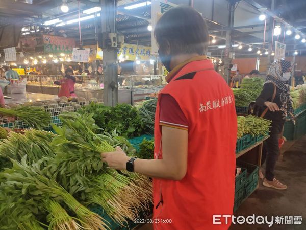 ▲南投縣衛生局抽檢21件市售蔬果檢驗農藥殘留，其中4 件不符合規定。（圖／記者高堂堯翻攝）