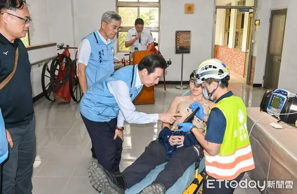 ▲▼金門消防局推動「到院前12導程心電圖專案」已成功挽救3條寶貴生命。（圖／記者林名揚翻攝）