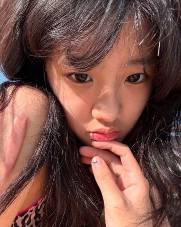 ▲梧桐妹沙灘美照曝光，吸引大批網友朝聖。（圖／翻攝自Instagram／angelsun619）