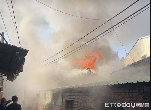 ▲彰化溪湖鎮民宅廚房煮食不慎引發火警。（圖／民眾提供）