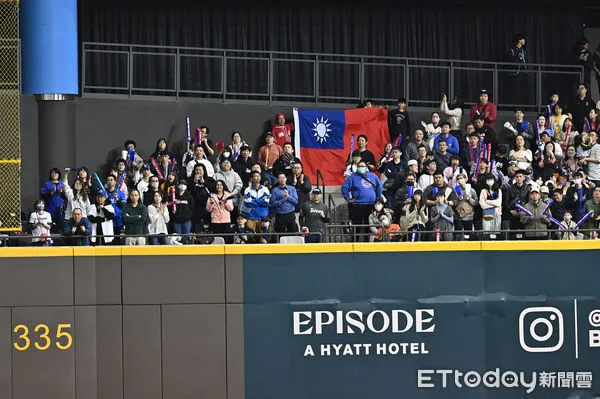 ▲▼2026年第6屆WBC世界棒球經典賽資格賽WBCQ，台北大巨蛋連日來吸引超過三萬名球迷進場觀戰。（圖／記者李毓康攝）