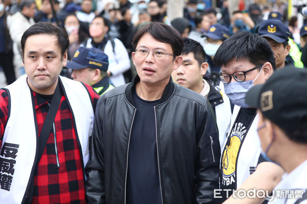 ▲民眾黨主席黃國昌出席掃除綠衛兵誓師大會。（圖／記者林敬旻攝）