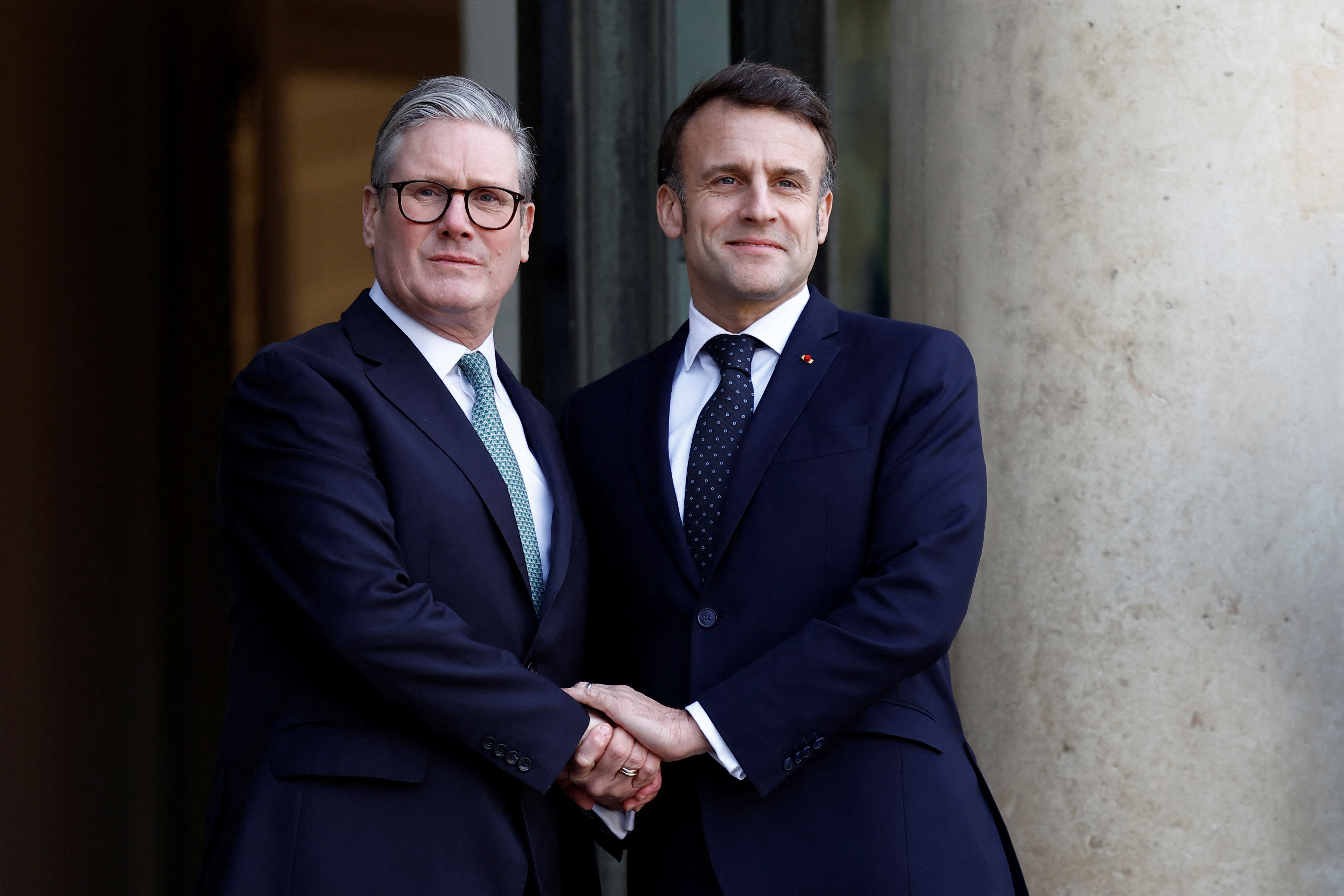 ▲▼  法國總統馬克宏（Emmanuel Macron）、英國首相施凱爾（Keir Starmer）。（圖／路透）