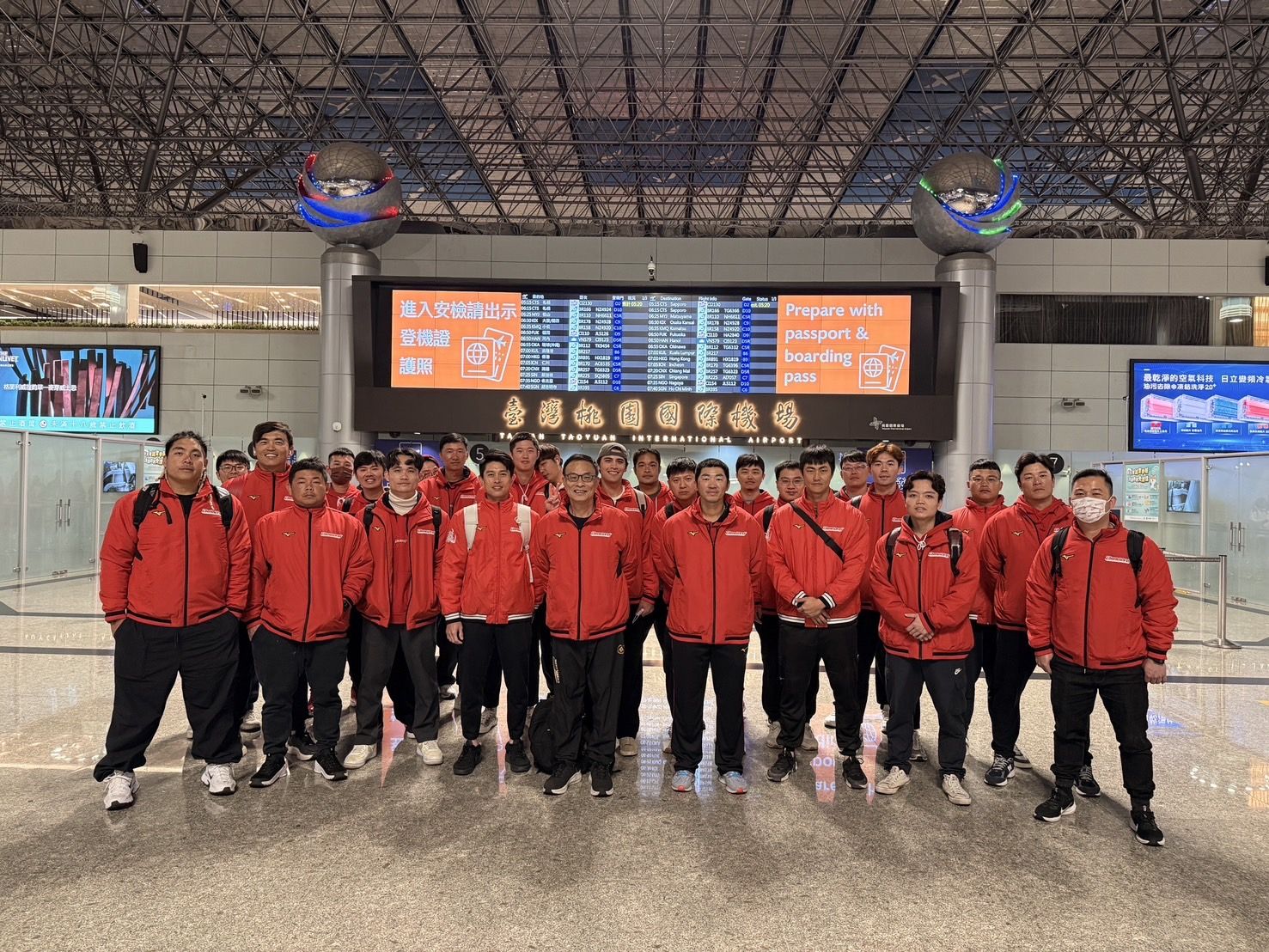 ▲▼味全龍海外春訓。（圖／味全龍提供）