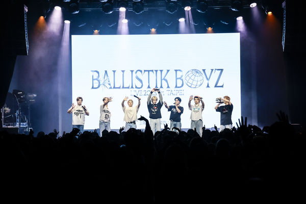 ▲▼ 「國民姐夫」AKIRA現身！日人氣團體BALLISTIK BOYZ表演到一半⋯　他合體炸裂全場。（圖／LDH愛夢悅提供）