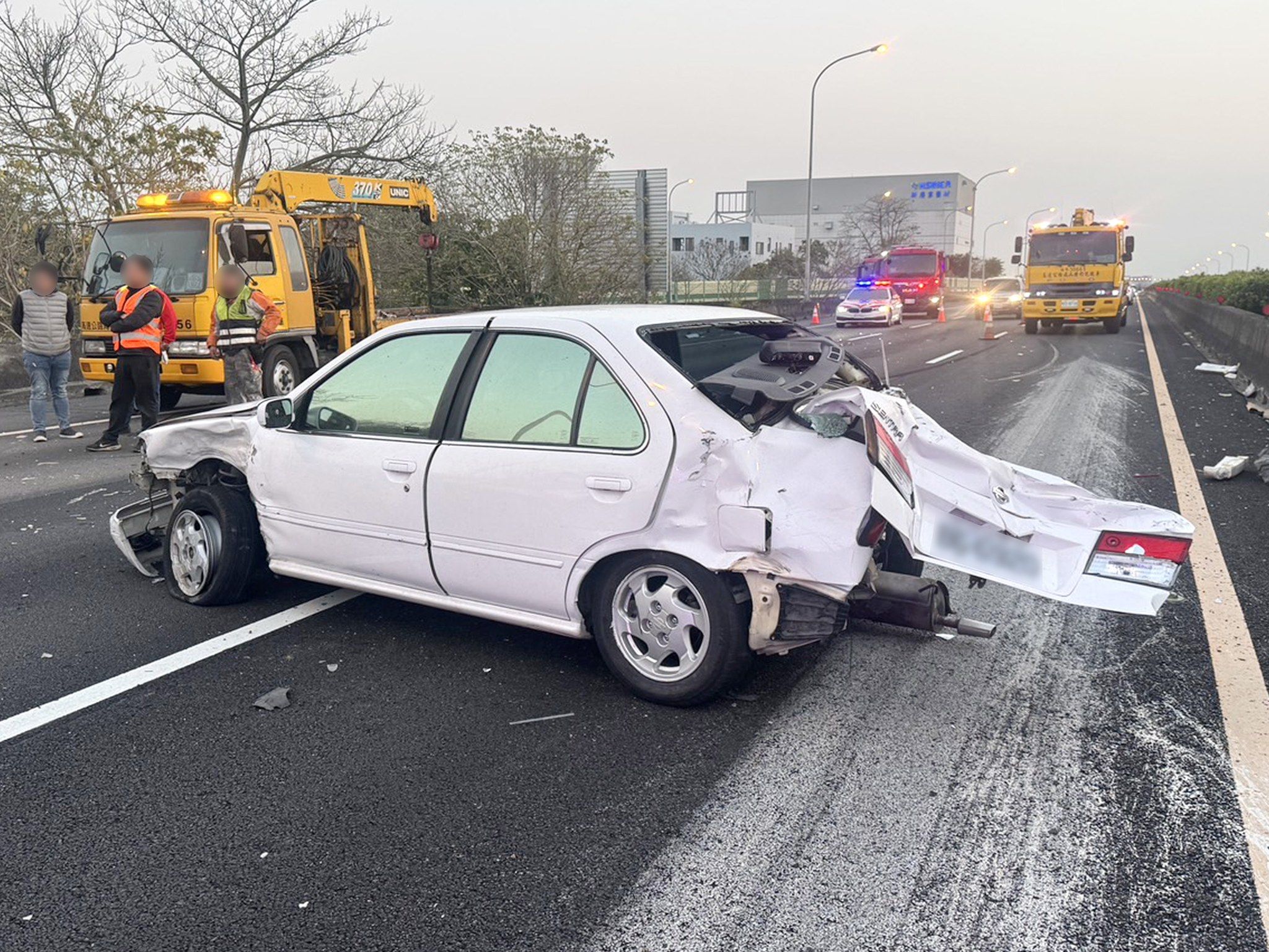 ▲▼國道車禍釀2死。（圖／翻攝臉書／國道公路警察局）