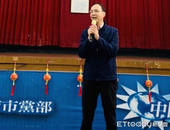 ▲中國國民黨台南市黨部23日上午舉辦2025年新春團拜，主席朱立倫、市黨部主委暨立委謝龍介等人到場互道恭喜，期盼國民黨黨運昌隆。（圖／記者林東良翻攝，下同）