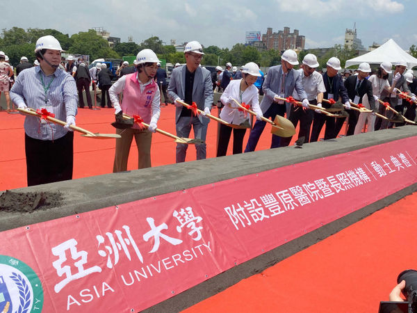 中醫大附醫董事長蔡長海積極整併地區醫院，旗下亞洲大學去年斥資75億興建豐原區「亞洲大學豐富健康產業園區」，未來興建醫院、長照、公托3機構，預計2028營運上路。（圖／報系資料照）